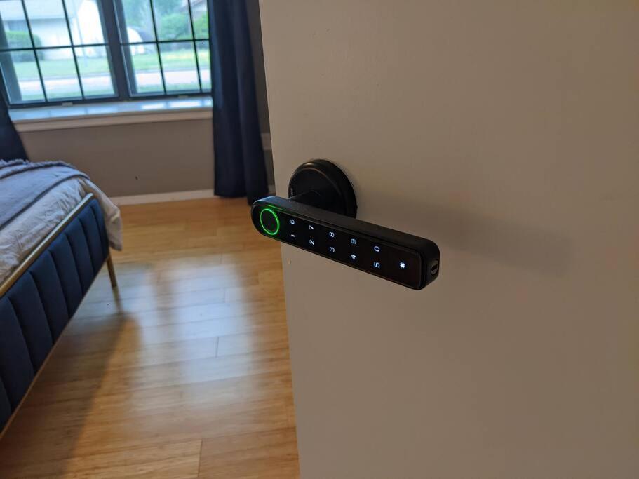 Centrally Located In Rogers And Bentonville! -Private Rooms Habitación foto