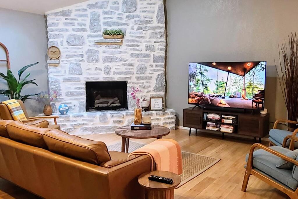Centrally Located In Rogers And Bentonville! -Private Rooms Exterior foto