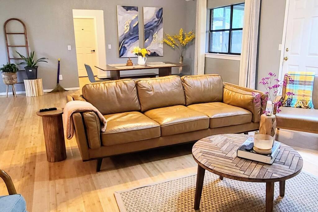 Centrally Located In Rogers And Bentonville! -Private Rooms Exterior foto